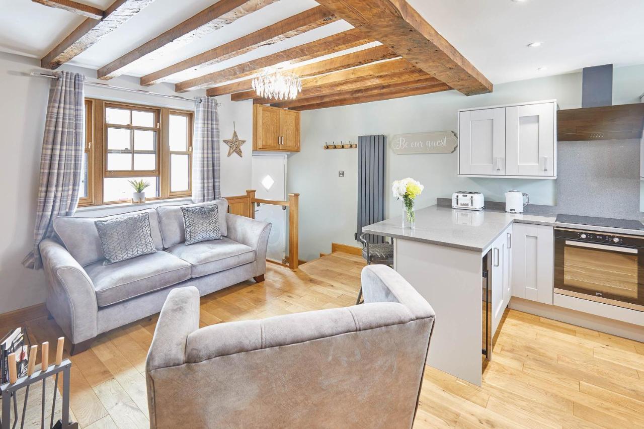 Host & - 11 Bakehouse Yard Holiday home *